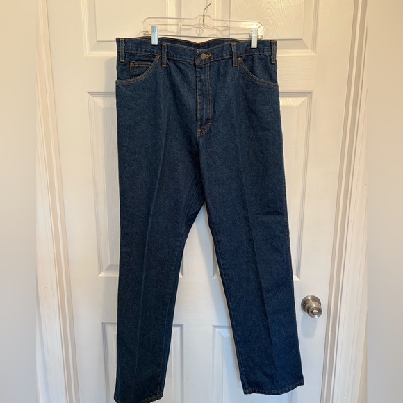 Men's Dickie's Blue Jeans Size 38x32 - Picture 3 of 6